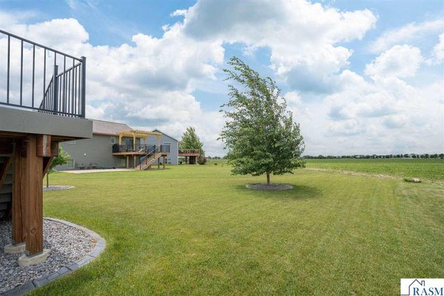 109 cypress Court, Mankato, MN 56001
