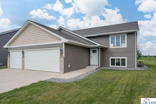 109 cypress Court, Mankato, MN 56001