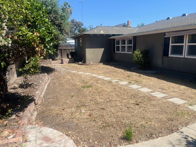 2309 Monte Carlo Ave, Modesto, CA 95350