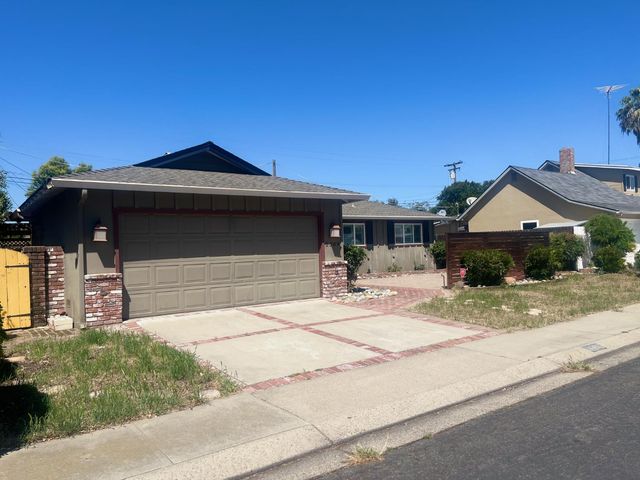 2309 Monte Carlo Ave, Modesto, CA 95350