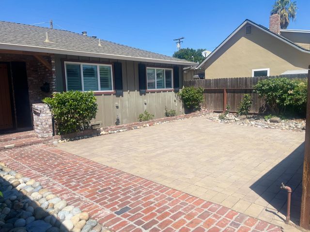 2309 Monte Carlo Ave, Modesto, CA 95350