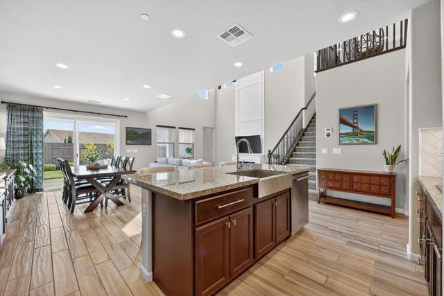 2518 Cowboy Ct, Rocklin, CA 95765