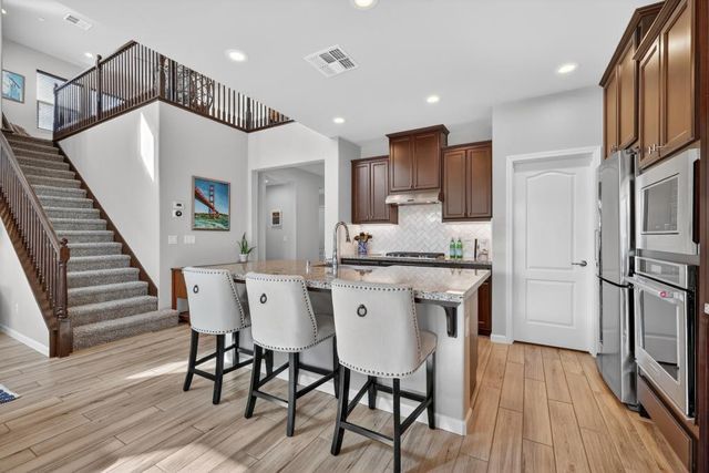 2518 Cowboy Ct, Rocklin, CA 95765