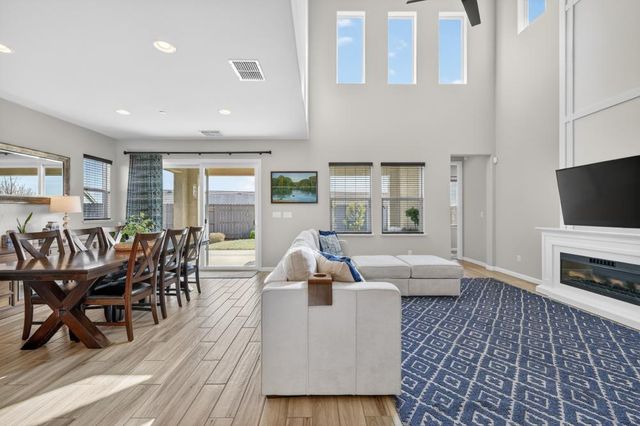 2518 Cowboy Ct, Rocklin, CA 95765