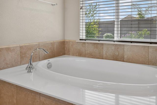 2518 Cowboy Ct, Rocklin, CA 95765