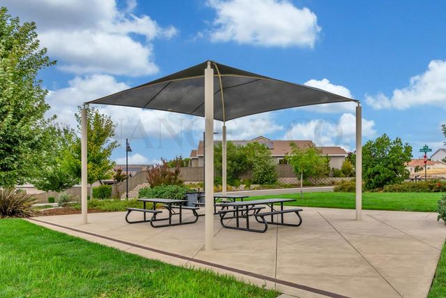 2518 Cowboy Ct, Rocklin, CA 95765