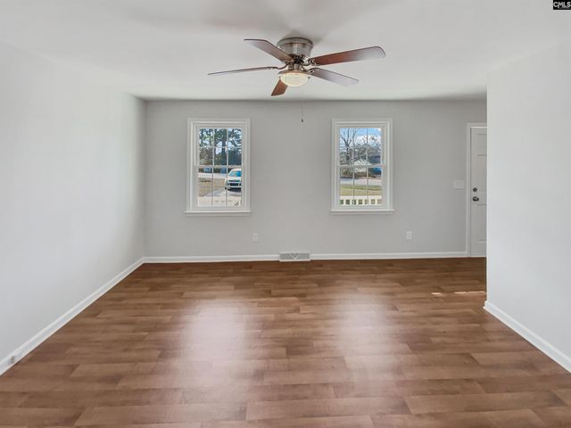 821 E Steele Road, West Columbia, SC 29170