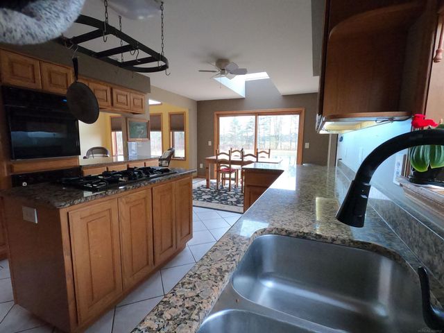 18450 Pratt Road, Armada, MI 48005