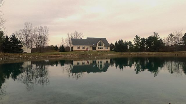 18450 Pratt Road, Armada, MI 48005