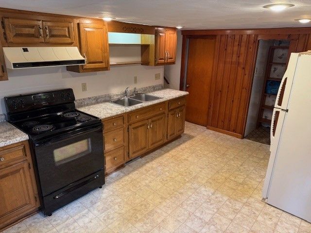 10368 PERRY Highway, Meadville, PA 16335