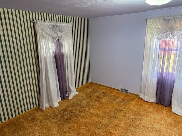 10368 PERRY Highway, Meadville, PA 16335