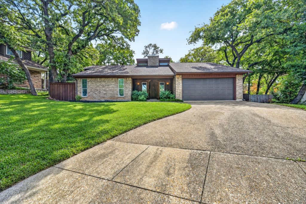 1600 Craighton Court, Arlington, TX 76012 — photo 2