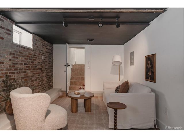 1679 S Grant St, Denver, CO 80210
