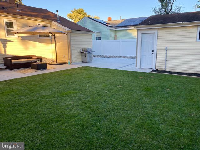 428 6TH AVE, Lindenwold, NJ 08021