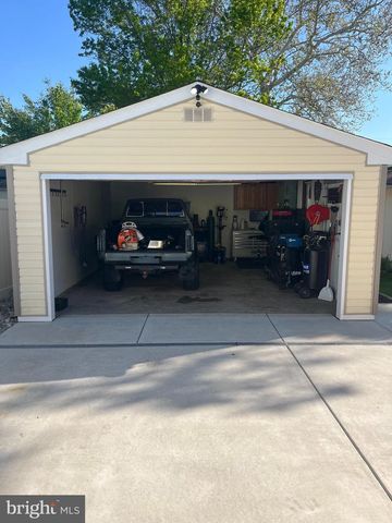 428 6TH AVE, Lindenwold, NJ 08021