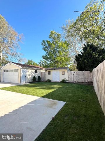 428 6TH AVE, Lindenwold, NJ 08021