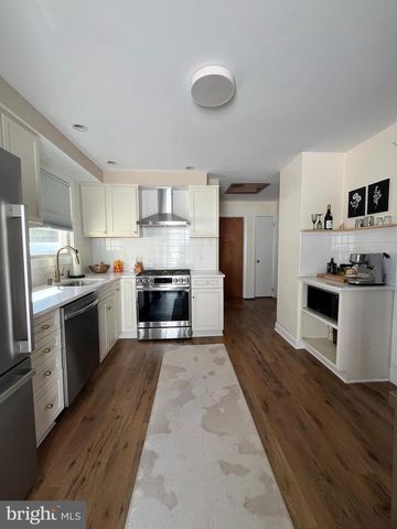 428 6TH AVE, Lindenwold, NJ 08021
