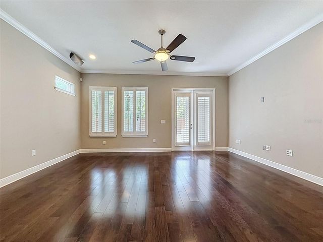 112 S BUNGALOW PARK AVENUE 1, Tampa, FL 33609