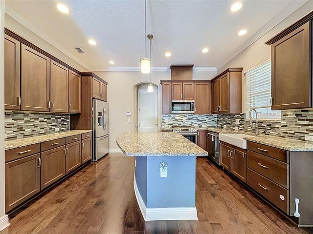 112 S BUNGALOW PARK AVENUE 1, Tampa, FL 33609