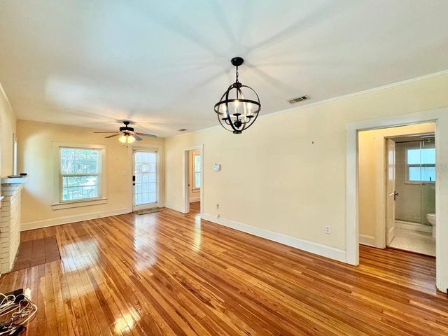 1215 E MOHAWK AVENUE, Tampa, FL 33604