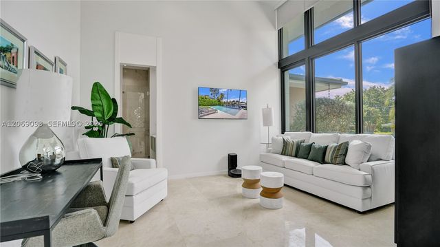 1651 Diplomat Pkwy, Hallandale Beach, FL 33009