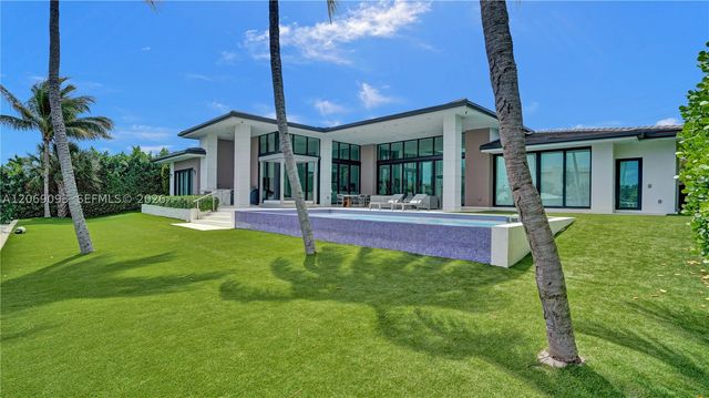 1651 Diplomat Pkwy, Hallandale Beach, FL 33009