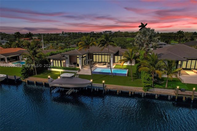 1651 Diplomat Pkwy, Hallandale Beach, FL 33009