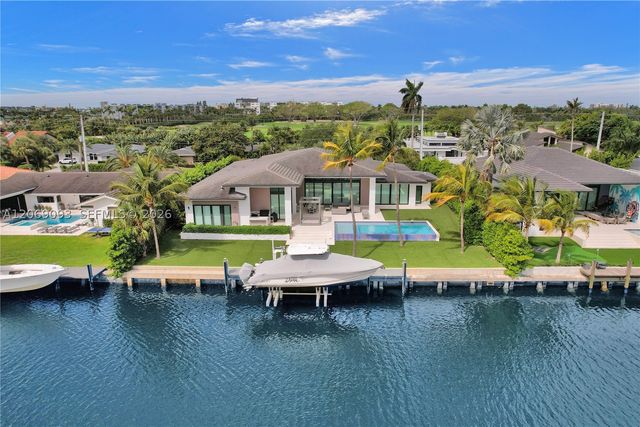 1651 Diplomat Pkwy, Hallandale Beach, FL 33009