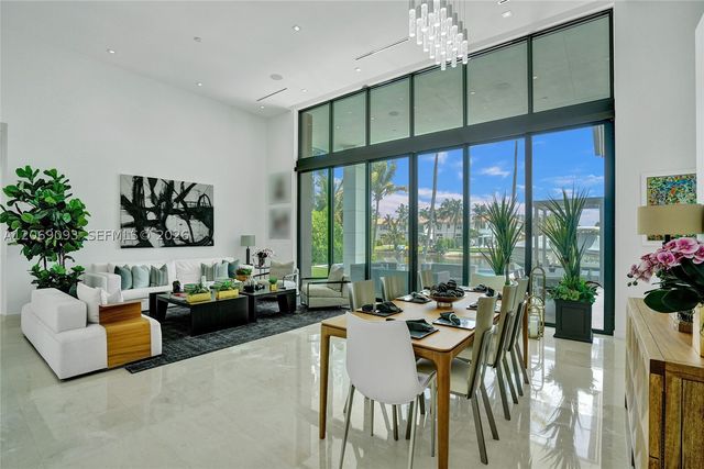 1651 Diplomat Pkwy, Hallandale Beach, FL 33009