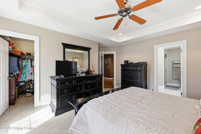 3512 Woodmont Park Ln, Louisville, KY 40245