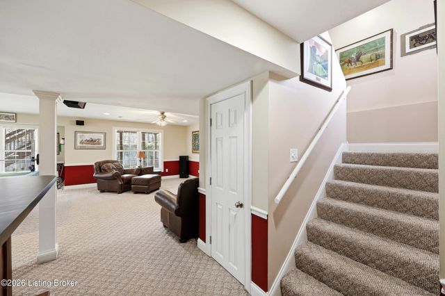 3512 Woodmont Park Ln, Louisville, KY 40245