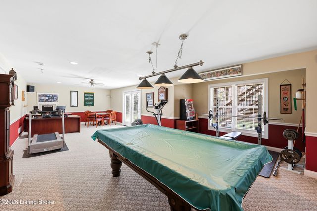 3512 Woodmont Park Ln, Louisville, KY 40245