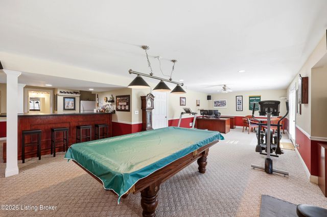 3512 Woodmont Park Ln, Louisville, KY 40245