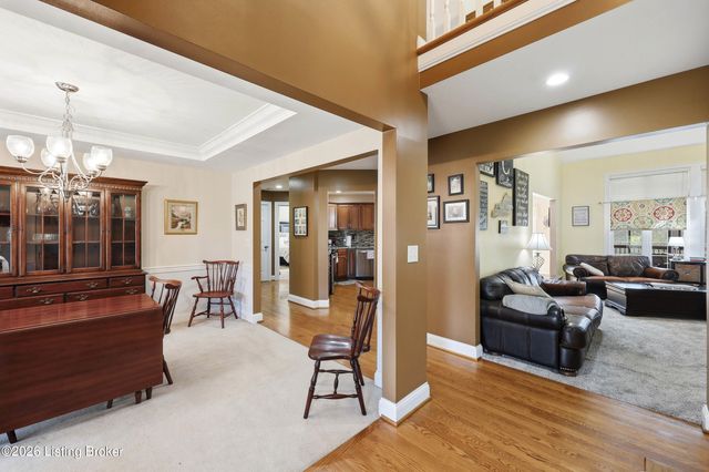 3512 Woodmont Park Ln, Louisville, KY 40245