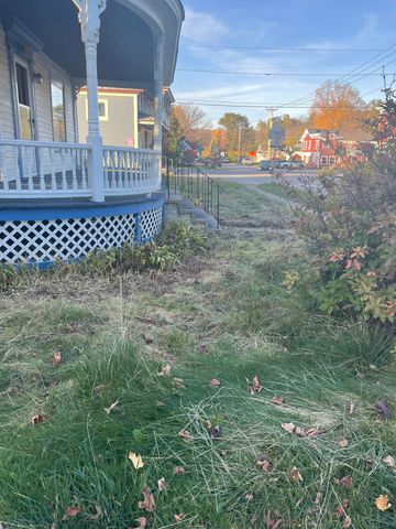 127 Main Street, Cambridge, VT 05464