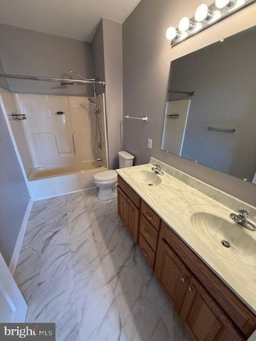 14226 SHELBY CIR, Hagerstown, MD 21740