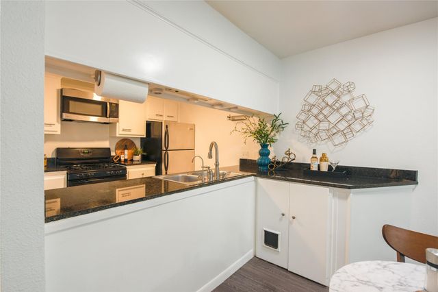 4209 Burnet RD 106, Austin, TX 78756