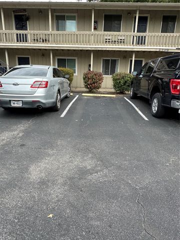 4209 Burnet RD 106, Austin, TX 78756