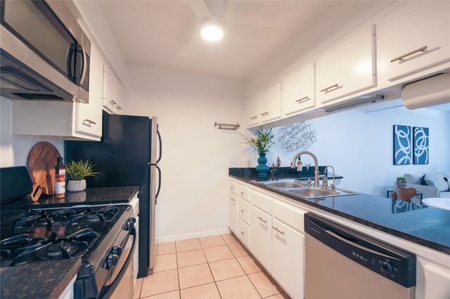 4209 Burnet RD 106, Austin, TX 78756