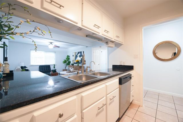 4209 Burnet RD 106, Austin, TX 78756