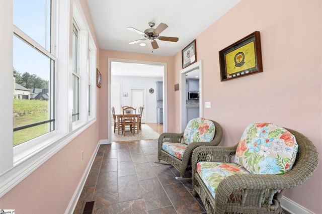 710 Man Of War Court, Inman, SC 29349