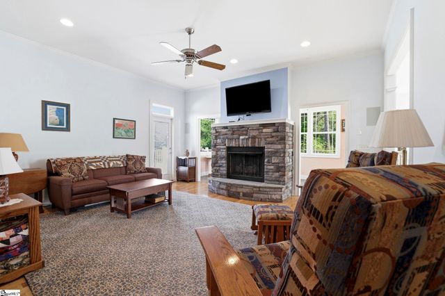 710 Man Of War Court, Inman, SC 29349