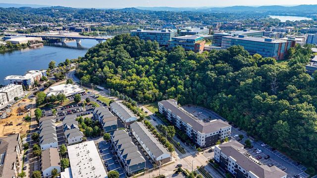 782 Riverfront Parkway 318, Chattanooga, TN 37402
