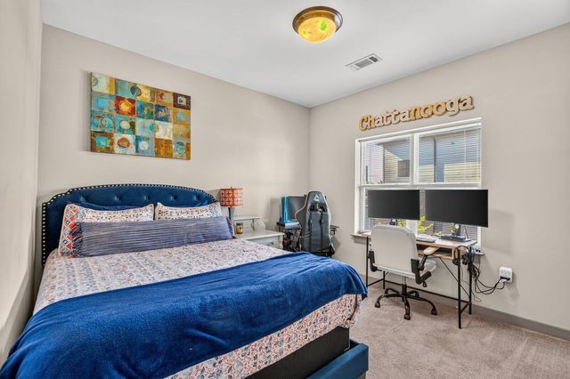 782 Riverfront Parkway 318, Chattanooga, TN 37402
