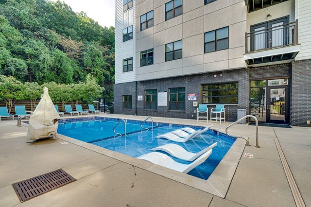 782 Riverfront Parkway 318, Chattanooga, TN 37402