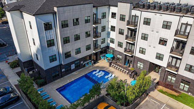 782 Riverfront Parkway 318, Chattanooga, TN 37402