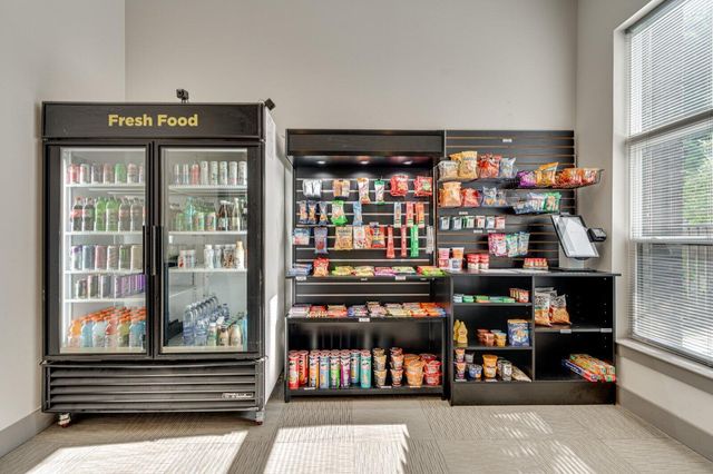 782 Riverfront Parkway 318, Chattanooga, TN 37402