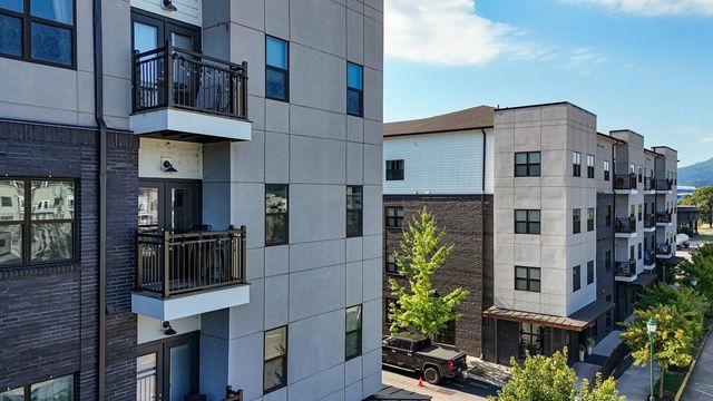 782 Riverfront Parkway 318, Chattanooga, TN 37402