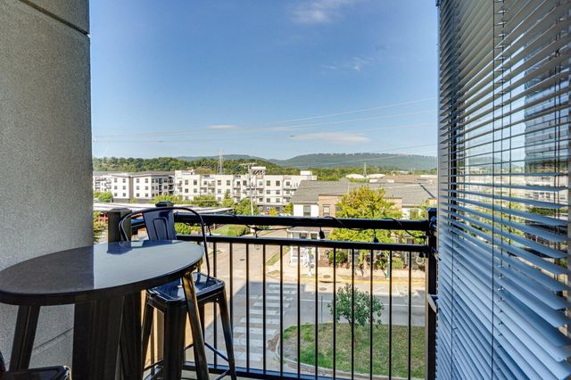 782 Riverfront Parkway 318, Chattanooga, TN 37402