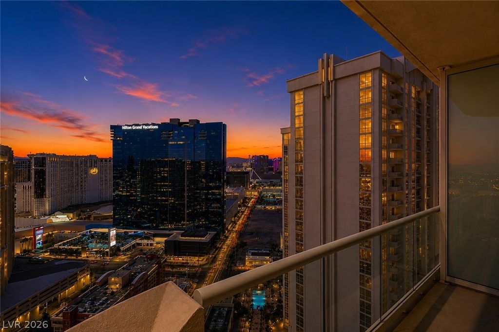 145 East HARMON Avenue 3205, Las Vegas, NV 89109 — photo 3
